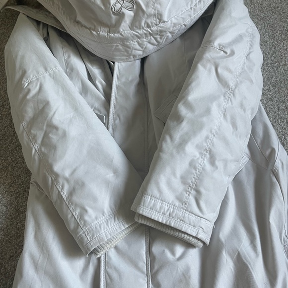 NWOT TNA Chamonix Parka size XS like new - Picture 5 of 7